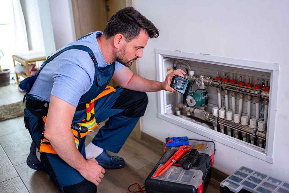 Kombiyi kontrol Altındağ alarko servisi eden tesisatçısı.